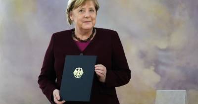 Ангела Меркель официально перестала быть канцлером Германии (фото, видео)