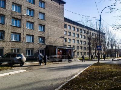 "Напьются и бегут сюда в поисках девушек": что происходит возле общежития НГПУ в Новосибирске после скандальной драки