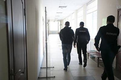В Южноуральске в квартире жестоко убили семью пенсионеров