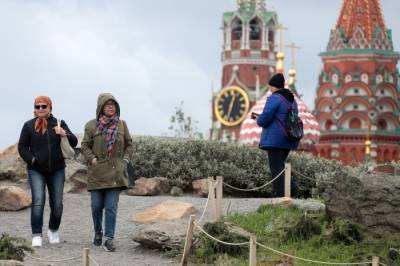 Теплая солнечная погода с небольшими дождями ожидается в Москве до конца недели