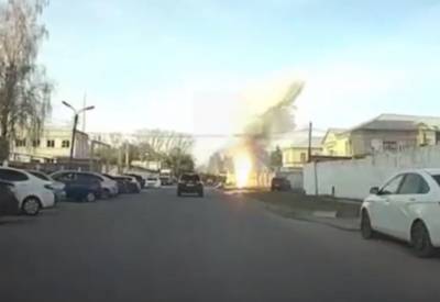 В Рязани сняли на видео столб пламени, вырывающийся из земли