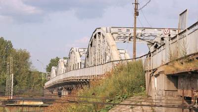 Непризнанный мост: Смольный отказался сохранять Фарфоровский путепровод