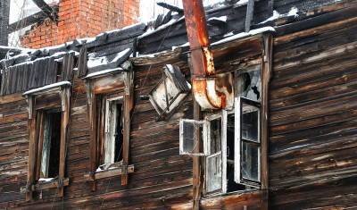 В Уфе рухнул потолок аварийного дома 1928 года , который расселят в конце 2024 года