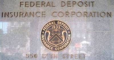 Глава FDIC: американские регуляторы создают условия для работы банков с криптовалютами