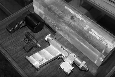 Можно ли было убить выстрелом из советского лазерного пистолета - Русская семеркаРусская семерка