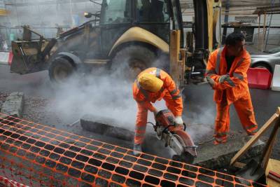 Прокладка водопровода перекроет проспект Стачек для автомобилистов до 9 декабря