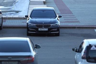 Алексей Текслер - Борис Дубровский - Власти признали, что используют BMW Дубровского, который хотели продать - znak.com - Челябинская обл.