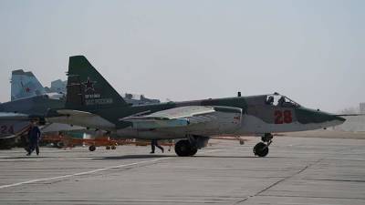 Российские Су-25 вернулись на авиабазу после учений в Таджикистане