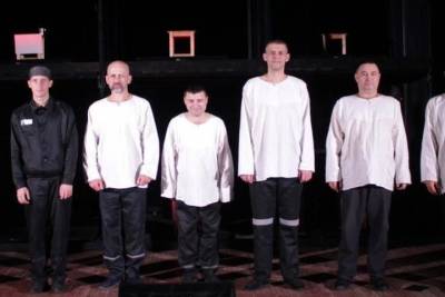 Новгородские заключенные сыграли героев-каторжан Достоевского в спектакле «Мертвый дом»