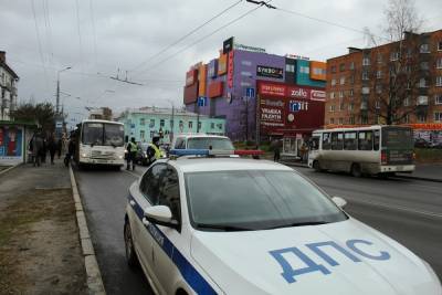 Общественный транспорт Петрозаводска проверили на соблюдение антиковидных ограничений