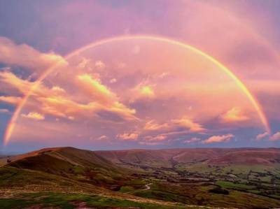 Фотограф сделал потрясающий снимок двойной радуги