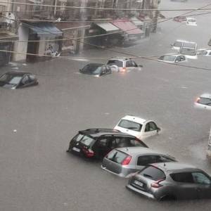 В Италии в результате сильного наводнения погибли два человека