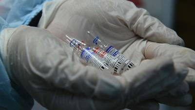 Одобрено одновременное введение «Спутника лайт» и вакцины от гриппа