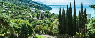 Глава Абхазии Бжания заявил о намерении увеличить поток туристов в страну
