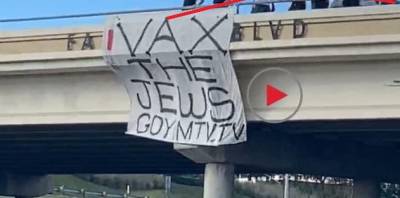 Неонацисты вывесили оскорбляющий евреев плакат в Техасе