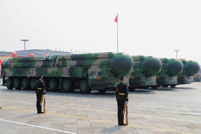 Генерал-майор Китая назвала ядерную сделку США и России бессмысленной