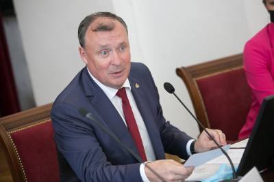 Дума Екатеринбурга сделает необязательной оценку работы мэра