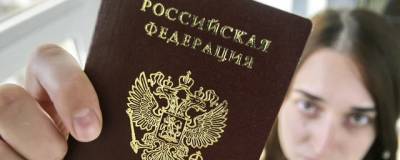 В Петербурге власти разъяснили порядок проверки QR-кодов