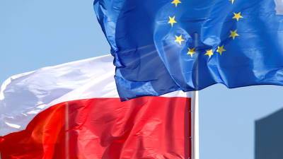 В Польше назвали «узурпацией» решение суда ЕС о штрафе в €1 млн в день