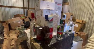 11 тонн контрафактного алкоголя нашли полицейские на складе в ХМАО