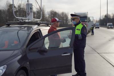 Водителям в Тверской области напомнили, что делать в случае ДТП на трассе