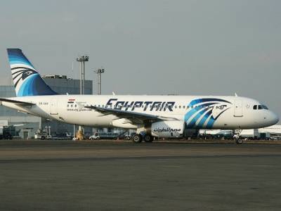 Самолет Каир — Москва подал сигнал тревоги и развернулся