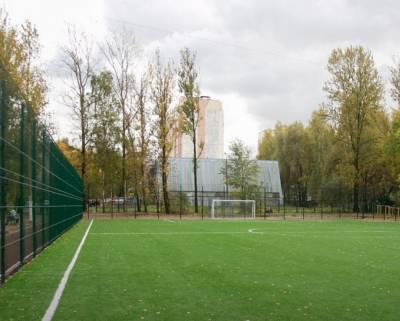 Власти Глазова раскрыли планы по строительству стадионов у двух школ города
