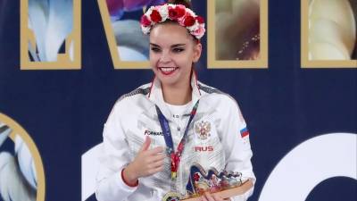 Дина Аверина завоевала золото в чемпионате мира по художественной гимнастике