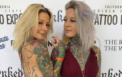 Сестры-близнецы покрыли татуировками все тело - korrespondent.net - США - Украина - Германия - Лос-Анджелес