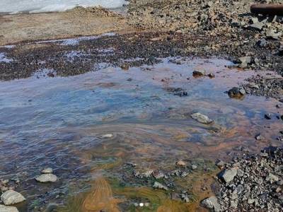 В ХМАО произошел разлив нефтепродуктов на объекте «Роснефти»