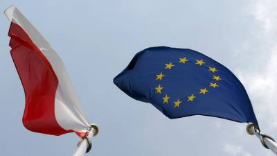 Политолог Шаповалов рассказал об «усиливающемся конфликте» между Польшей и странами ЕС