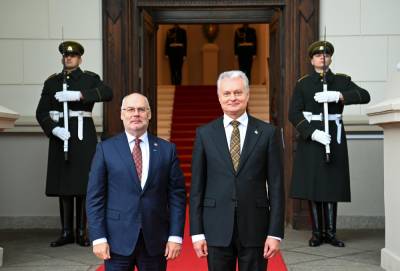 Президент Эстонии: мы должны быть готовы применить к Беларуси новые ограничения