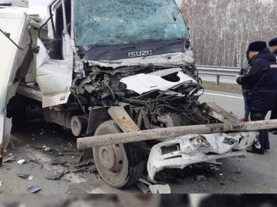 На Южном Урале в страшной аварии с большегрузами погиб водитель