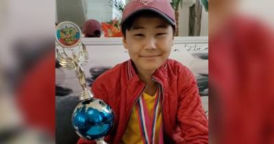 Мальчик из Казахстана выиграл международный конкурс маникюра