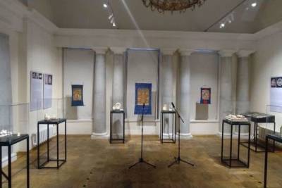 В Москве открылась выставка резчика по кости из Бурятии