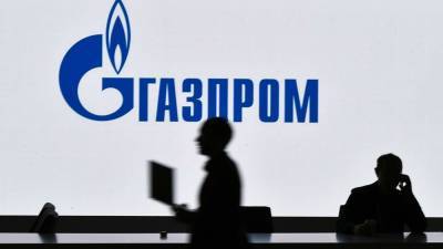 Путин поручил "Газпрому" повысить объемы газа в европейских хранилищах