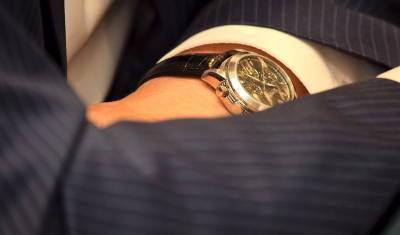 Власти Башкирии закупают сувенирные часы за 2,2 миллиона рублей