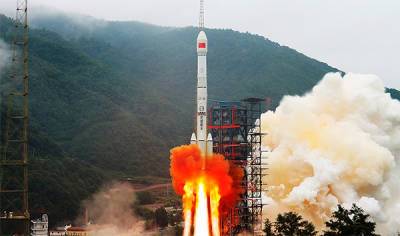 КНР вывела на орбиту военный спутник, предназначенный для борьбы с космическим мусором