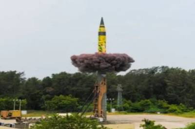 Индия испытала ядерную ракету Agni-V с дальностью полета 5000 км