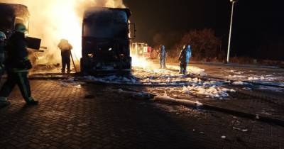 Под Харьковом произошел взрыв на АЗС, сгорели два грузовика (ФОТО, ВИДЕО)