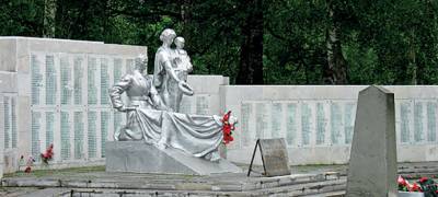 Имена захороненных бойцов в Карелии исчезли с памятника после его ремонта — вмешалась прокуратура