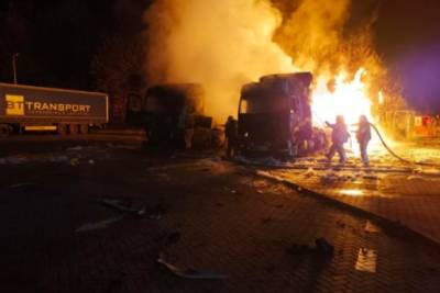 На трассе Киев-Харьков произошел масштабный взрыв на АЗС