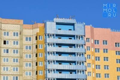 В среднем сдача в эксплуатацию одного многоквартирного дома в Дагестане переносится на 2 года