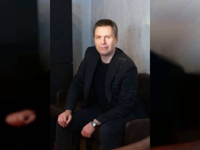 Подозреваемого в убийстве семьи банкира-должника задержали в Белоруссии. Ночью его нашли в камере мертвым