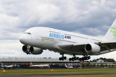 Airbus в январе-сентябре получил чистую прибыль в 2,6 млрд евро против убытка годом ранее
