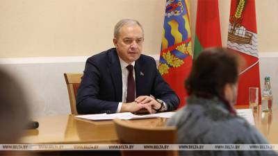 Глава администрации президента Беларуси провел личный прием граждан в Вилейке