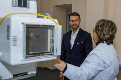Алексей Вихарев помог отремонтировать рентген кабинет в городской клинической больнице № 23