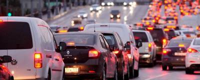 В Москве трафик на транспортных магистралях с началом нерабочих дней уменьшился
