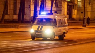После гибели выпавшей из окна школьницы на Петергофском шоссе возбудили дело