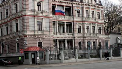 Посольство России в Латвии осудило преследования сотрудничающих с российскими СМИ журналистов